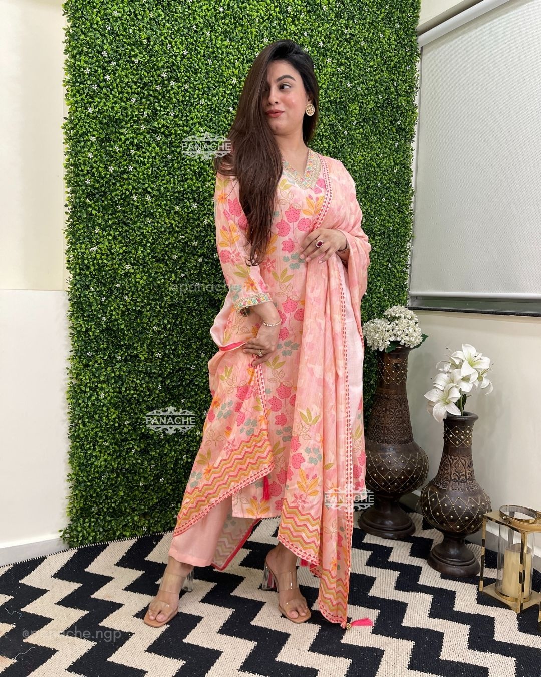 Women Floral Printed Kurta With Pant And Chanderi Dupata Set
