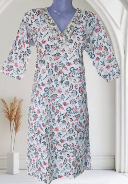 Averick White 2 piece